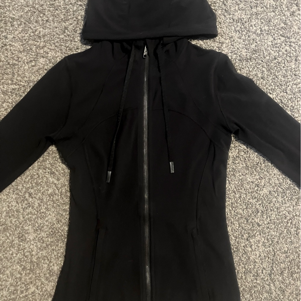 Lululemon Define Jacket. Have a little bit pilling but no any holes or stains.